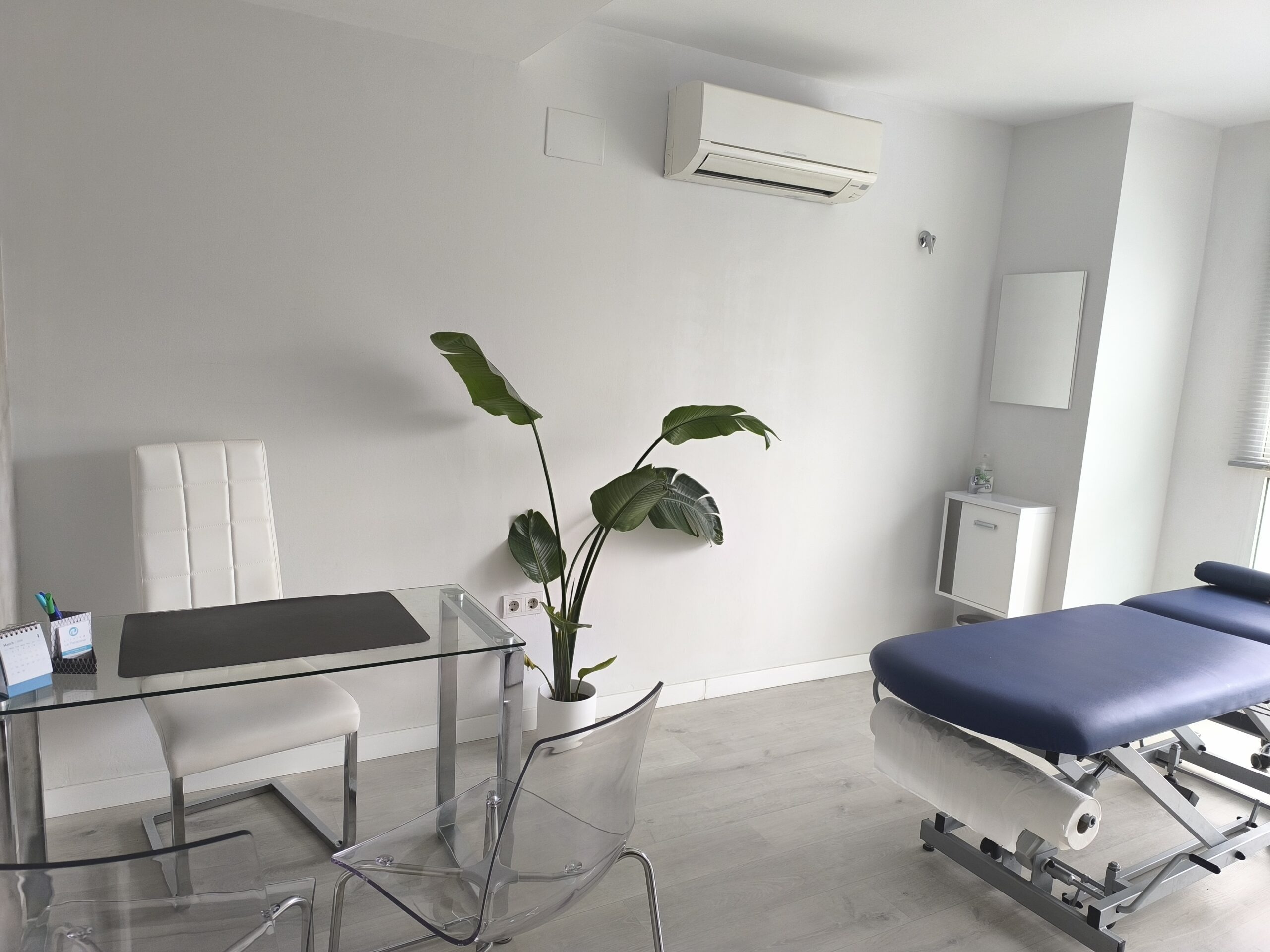 Sala de tratamiento de Clínica La Patacona en Alboraya
